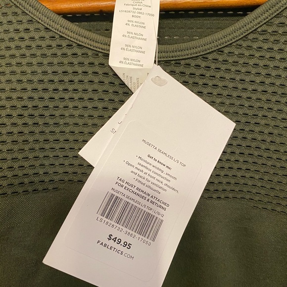 Fabletics workout mesh top with tags - Picture 3 of 3